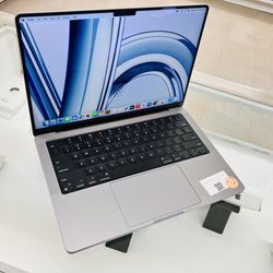 MacBook Pro M3 Pro 8gb Ram 512gb SSD 