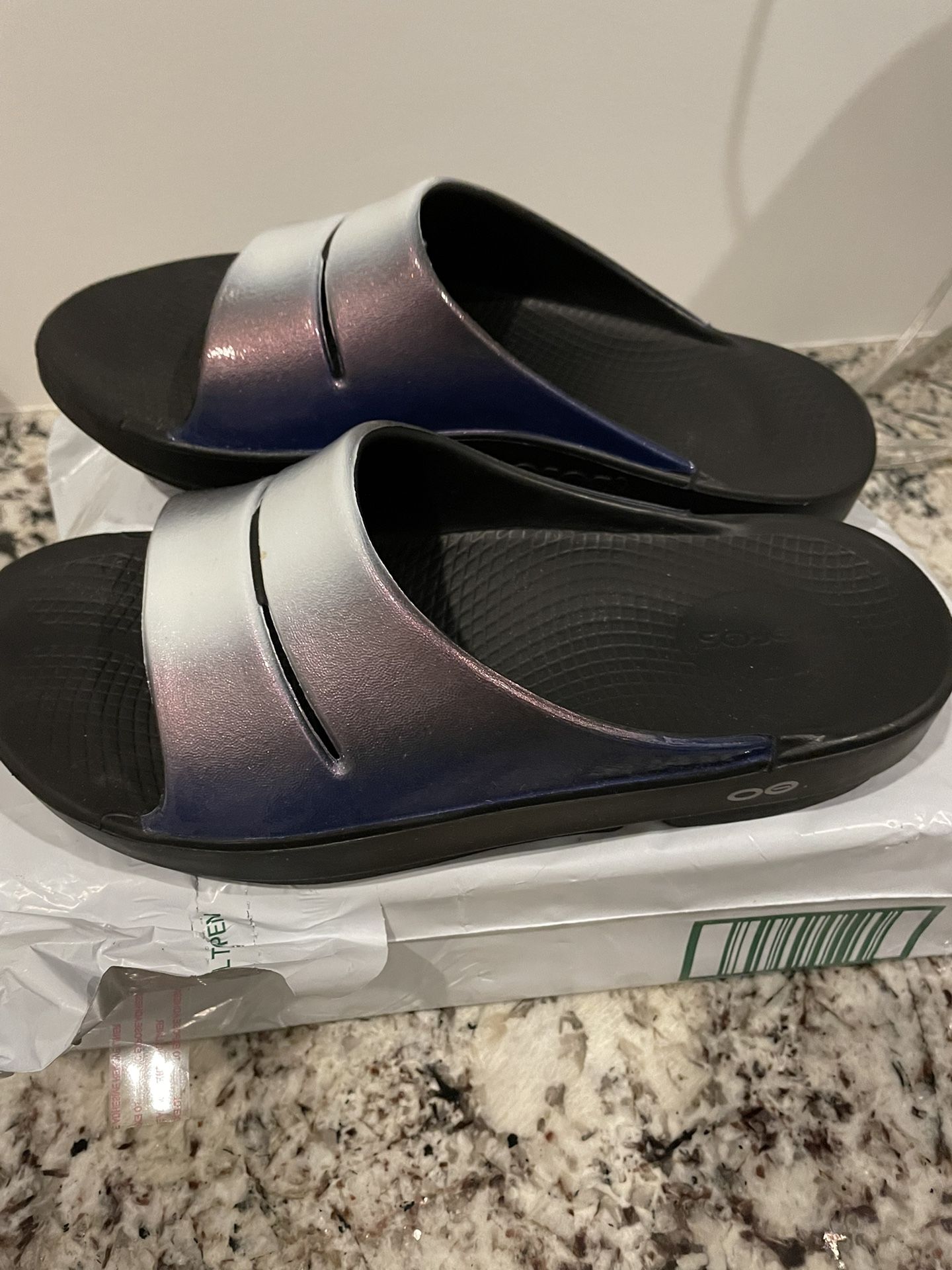 Oofes Slide Luxe Sandals