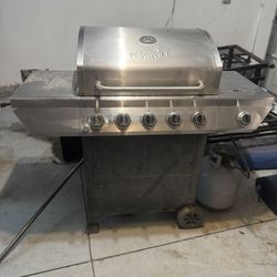 Grill And Propane Tank Full