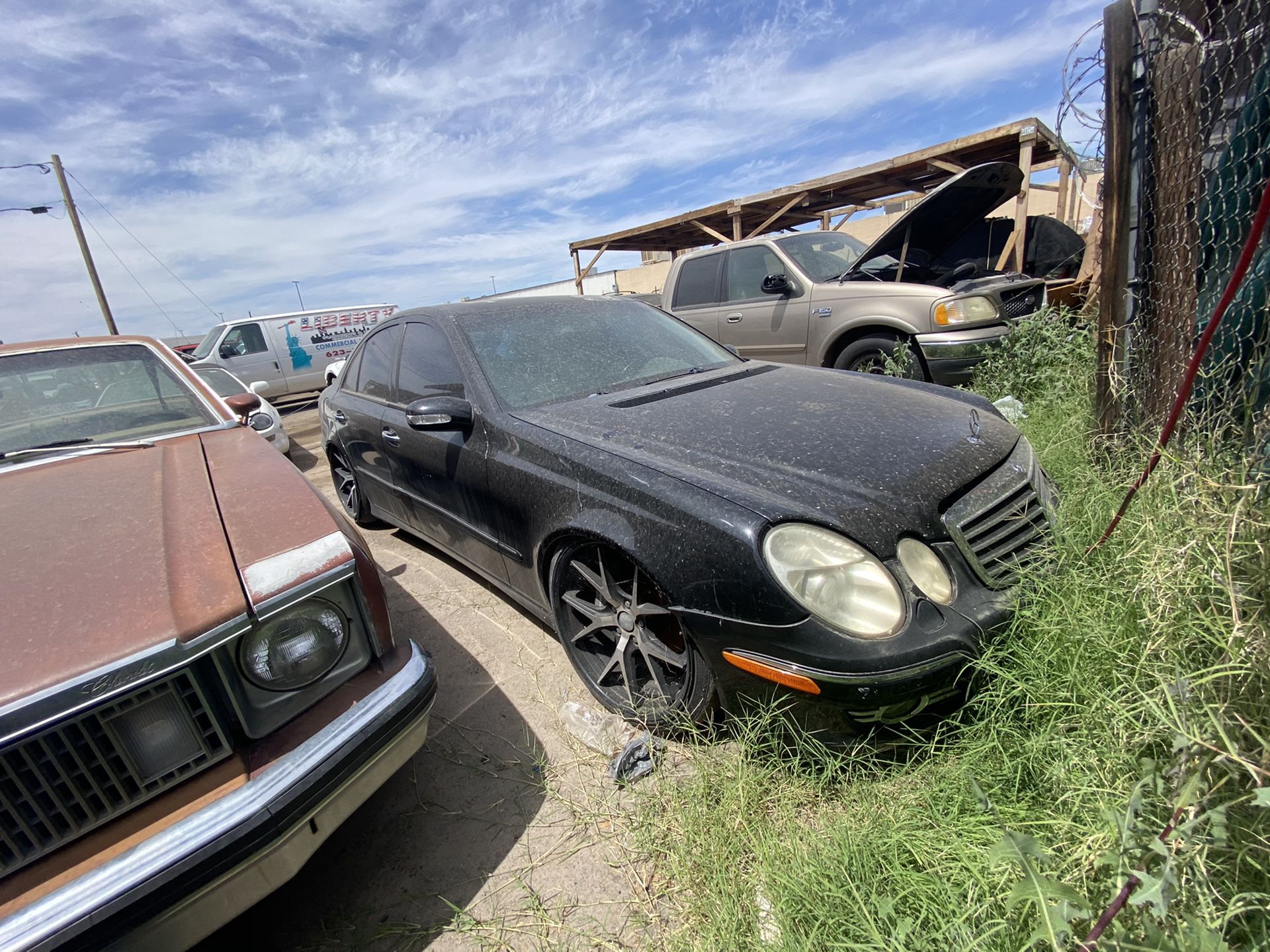Parting out 2004 Mercedes E 500