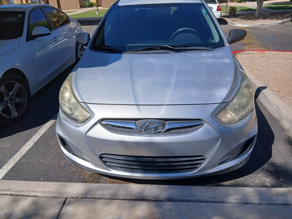 2012 Hyundai Accent