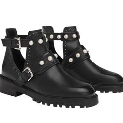 Zara Black Leather Ankle Bootie
