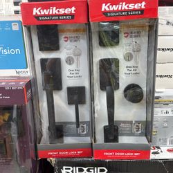 Kwikset Brentford Matte Black Single Cylinder Door Handleset with Sora Door Knob Featuring Smart Key Security