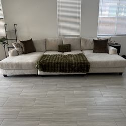 Couch - Sectional 4 Piece ottoman