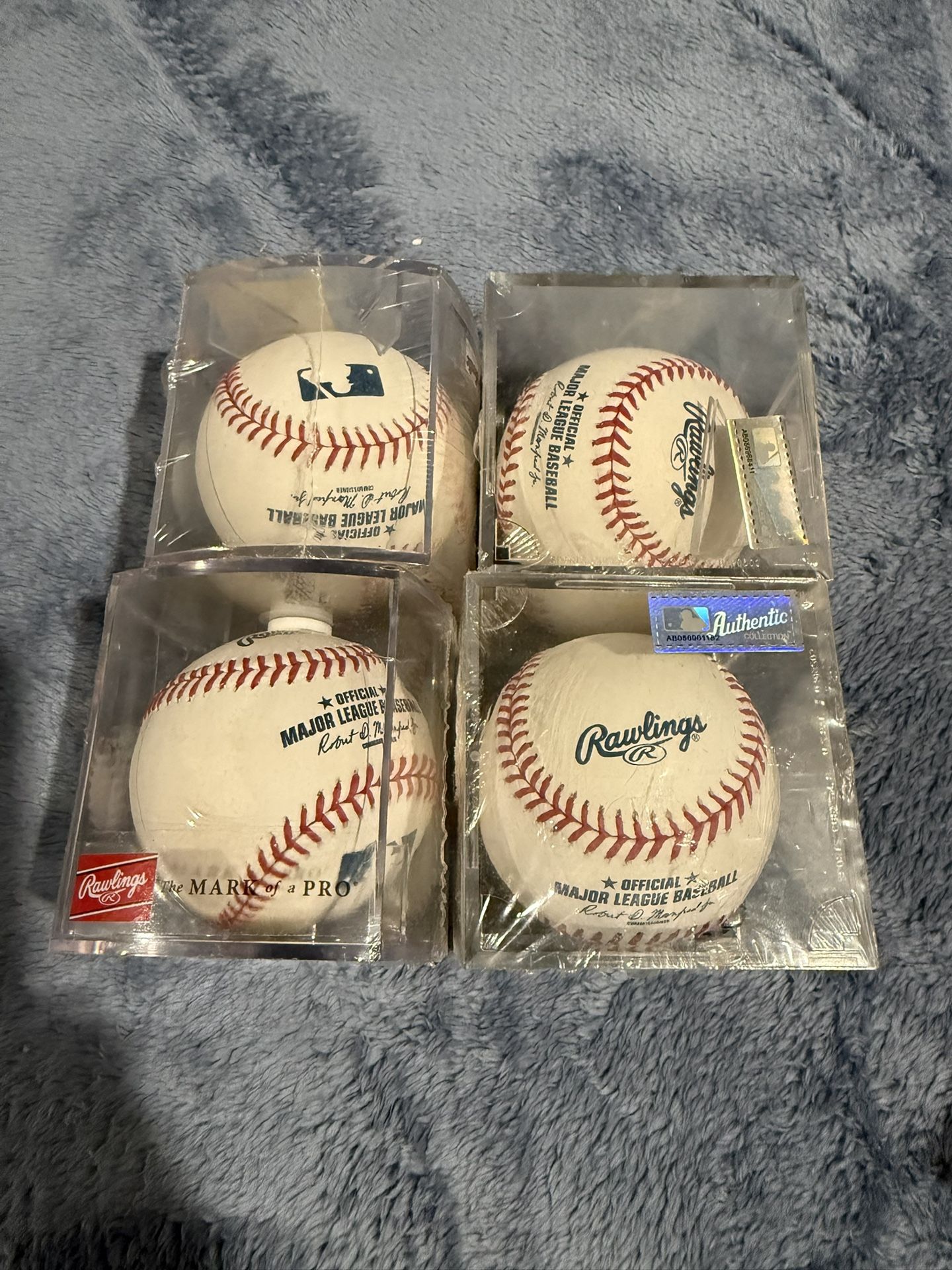 AUTHENTIC MAJOR LEAGUE BASEBALLS