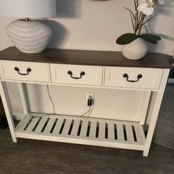 Farmhouse Entryway Table 