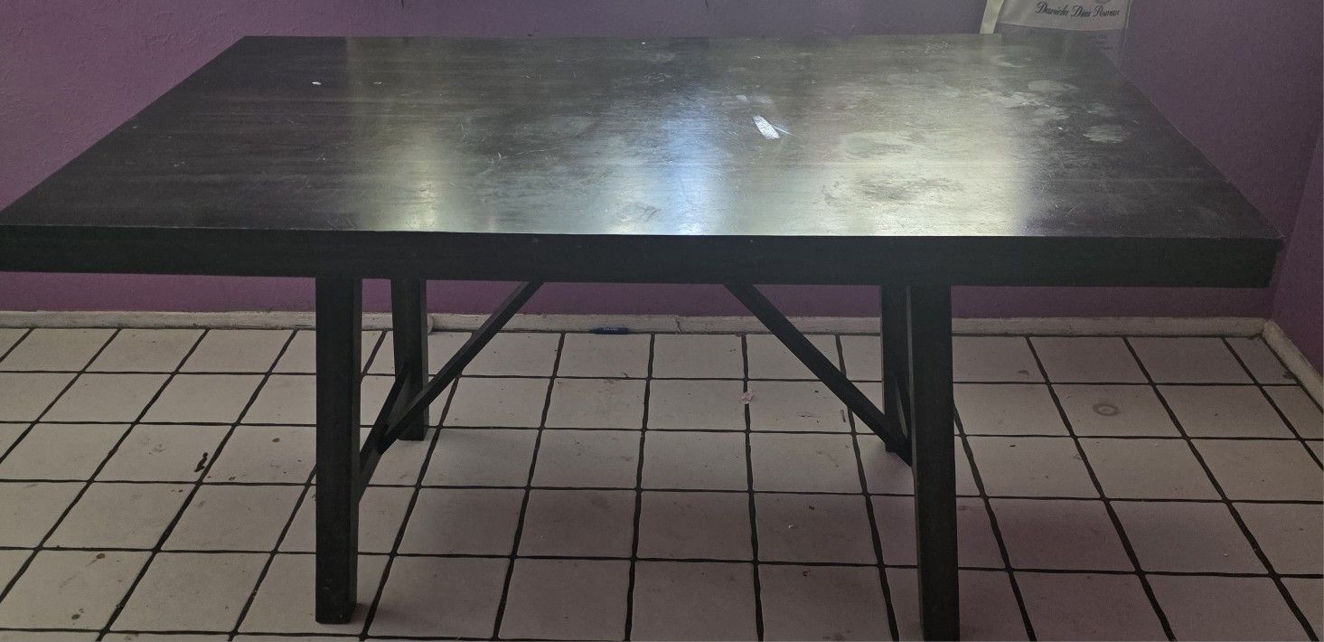 Dinning Table