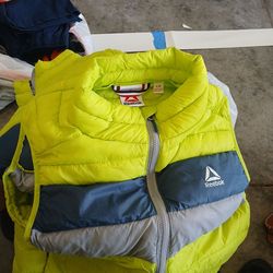 Reebok Mens  Lightweight Puffer Vest