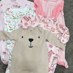 5 Baby pajamas 0-3 Months 