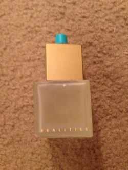 Realities perfume spray