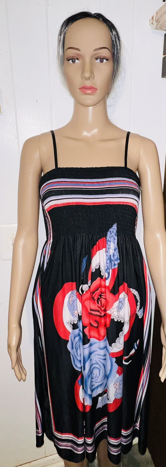 BEUTIFUL WOMÈN DRESS SIZES (XL) new with tag only $20