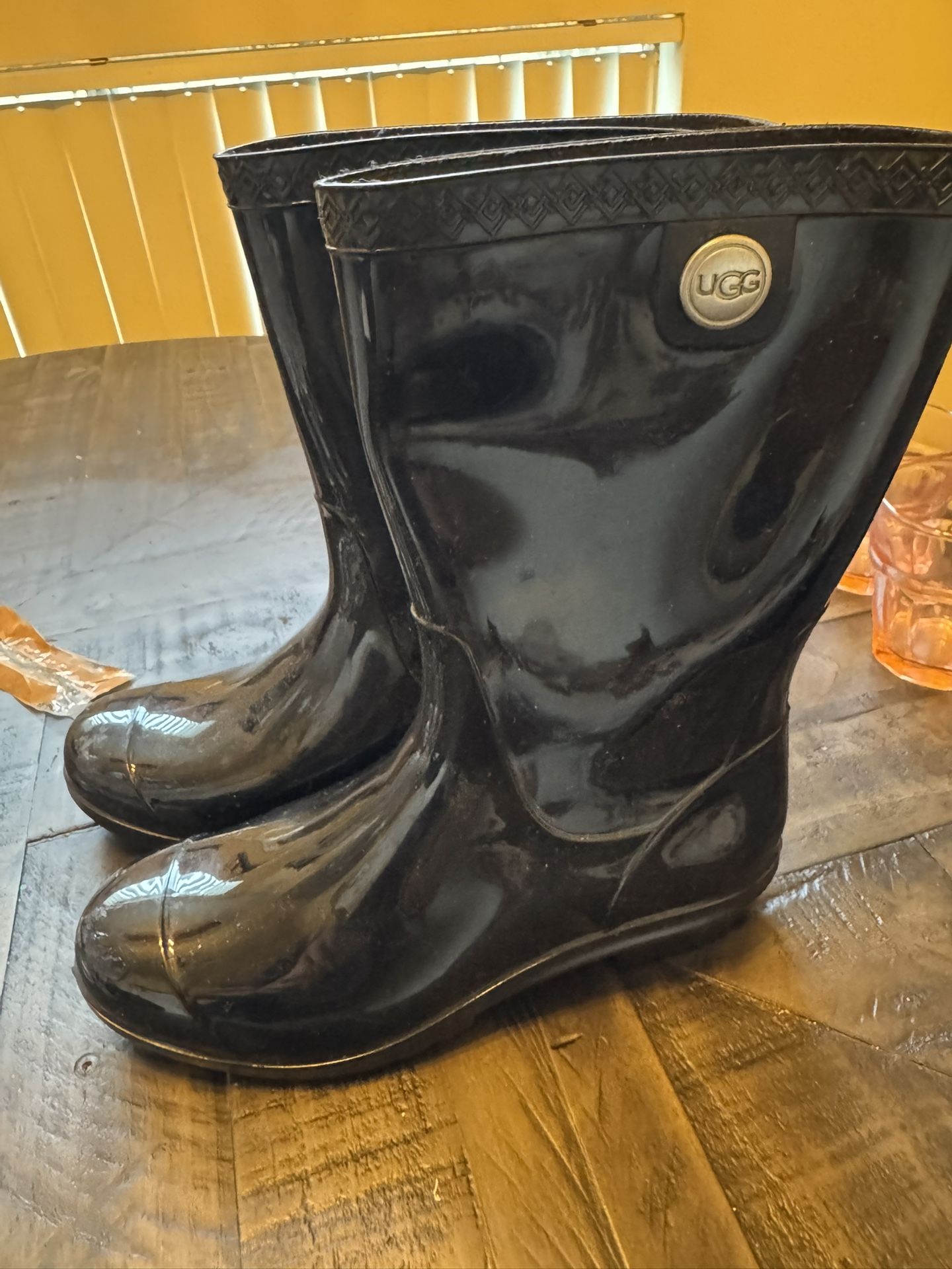 Ugg Rain Boots Size 7