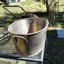 Pot
