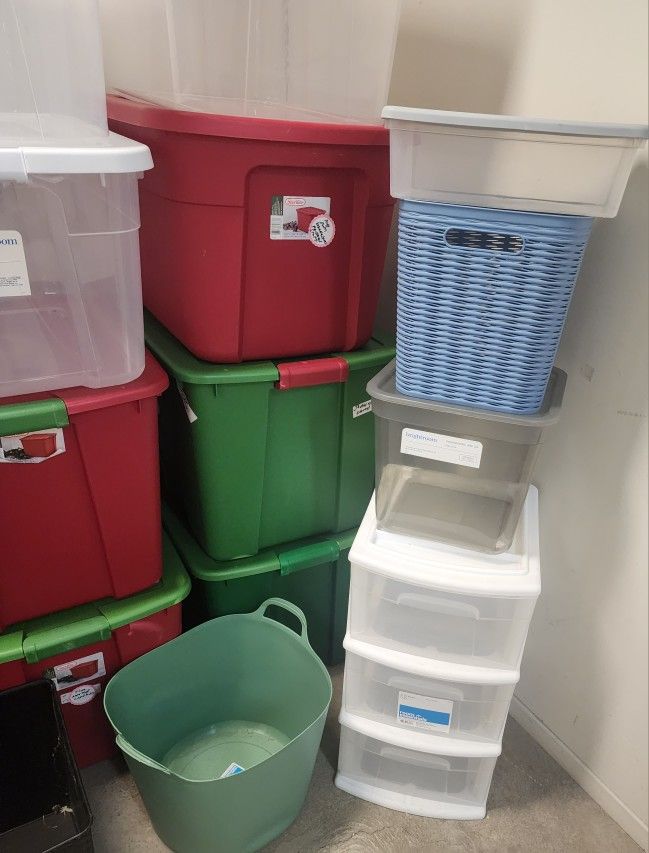 Sterilite 60 Gallon Storage Bin for Sale in Los Angeles, CA - OfferUp