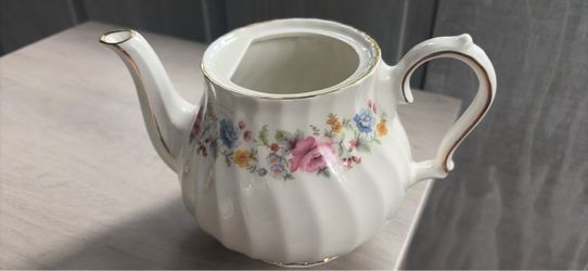 Sadler Gold overlay Teapot
