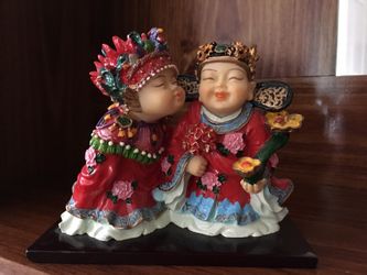 Chinese Newly Wed Statue