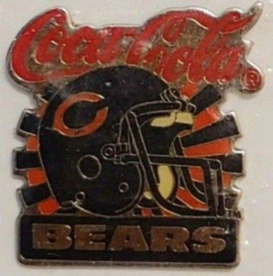 Chicago Bears Vintage Coca-Cola BROOCH-STYLE COLLECTOR'S PIN By Communicorp (New In Sealed Factory Package) EXTREMELY RARE! Please Read Description.