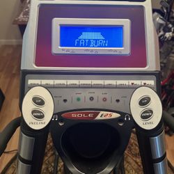 Sole elliptical E25