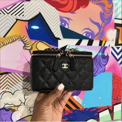Chanel Vanity With chain 