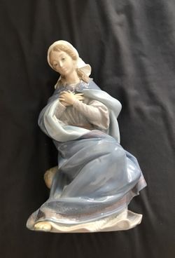 Porcelain Lladro Mary