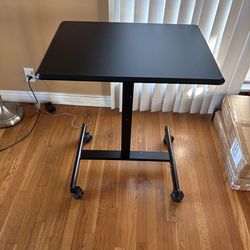 Mobile Desk - Adjustable