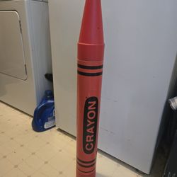 Piggy bank crayon