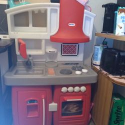 Kitchen With Mystery Food Bundle