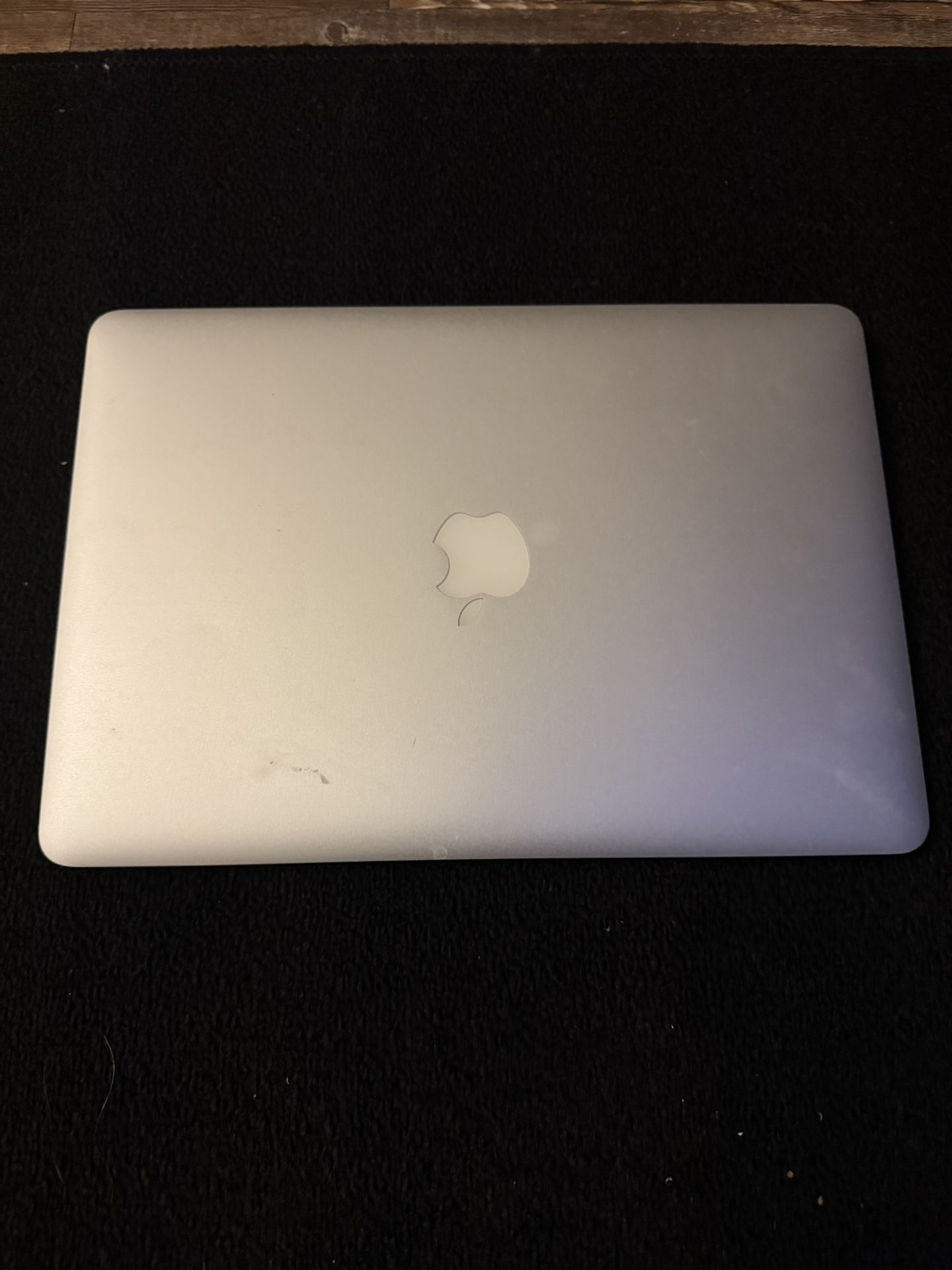MacBook