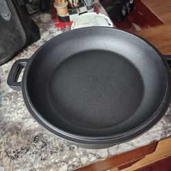 10" Cast IRON Dutch Oven