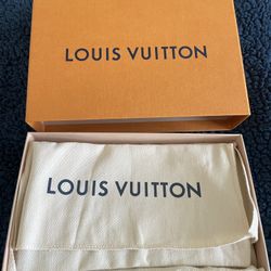 Louis Vuitton Pochette Félicie (Black) 