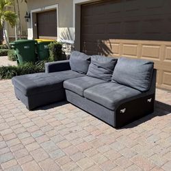 3-Seater Sectional W. Pull Out Bed