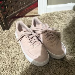 Nike Sneakers 