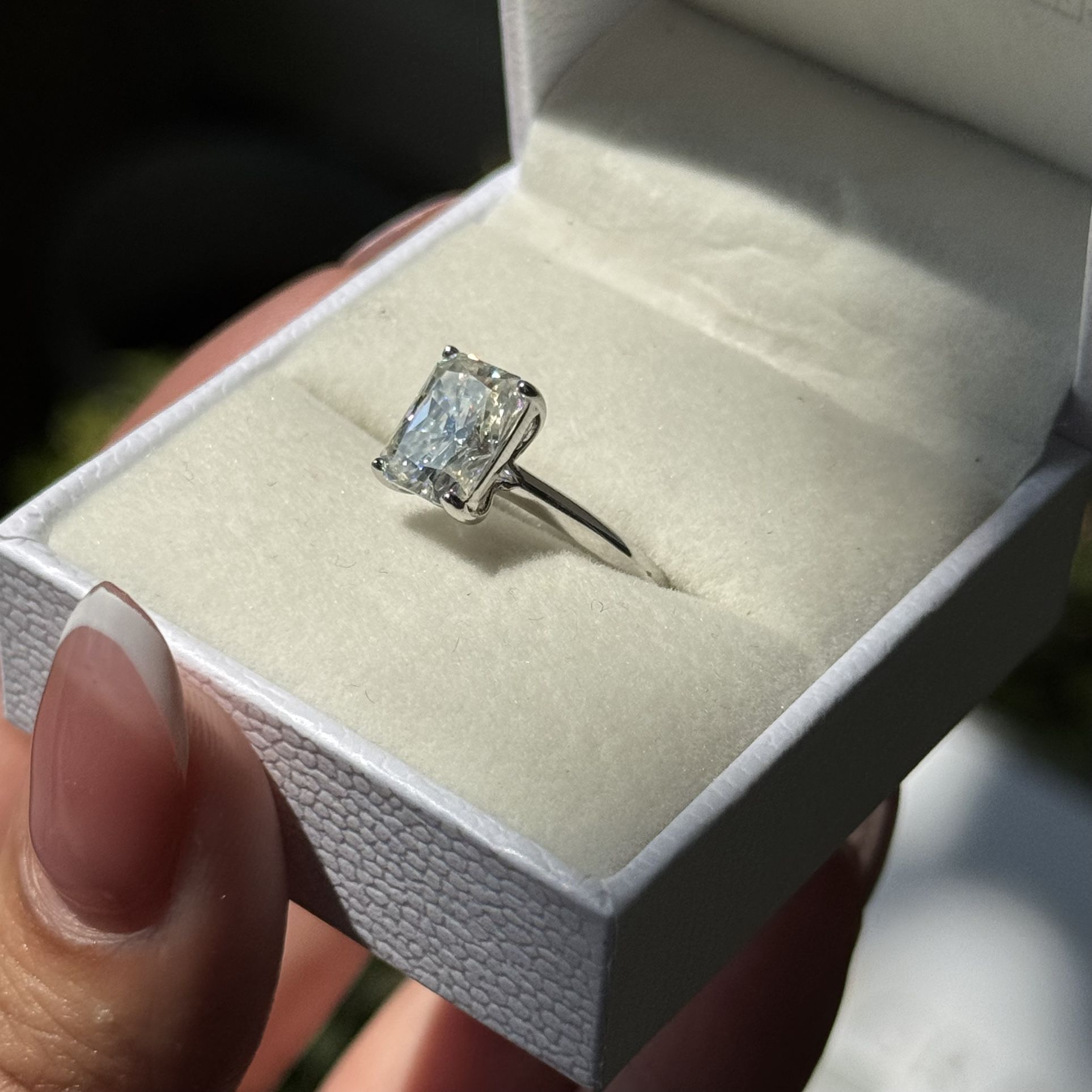 3ct Radiant cut Moissanite VVS1 promise ring size 7 And 8