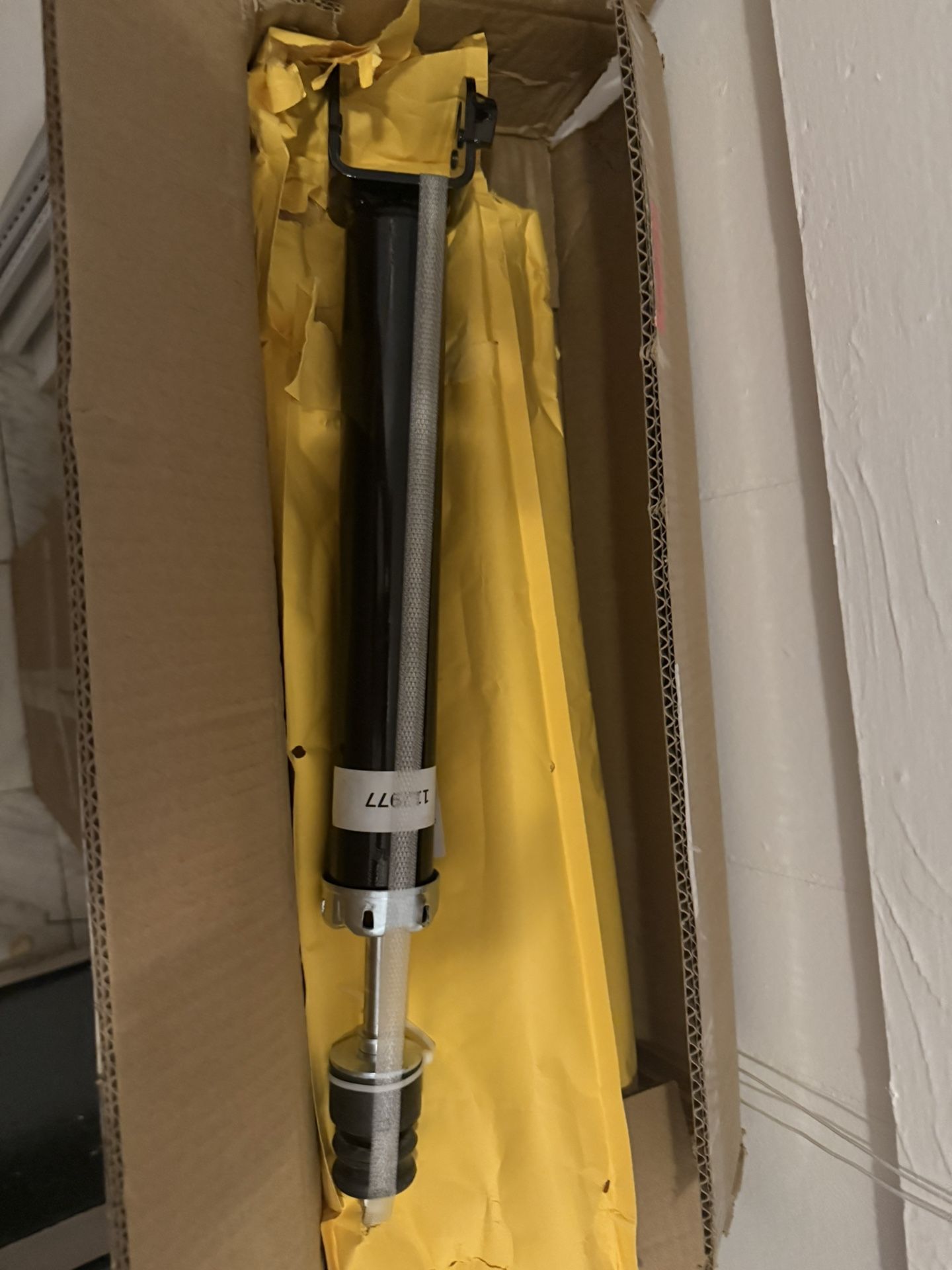 JB095-23-12, Replacement Shocks