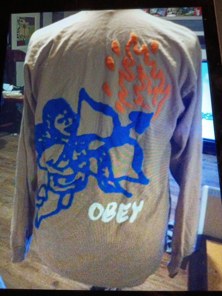OBEY ANGEL LONG SLEEVE SHIRT SIZE MEDIUM