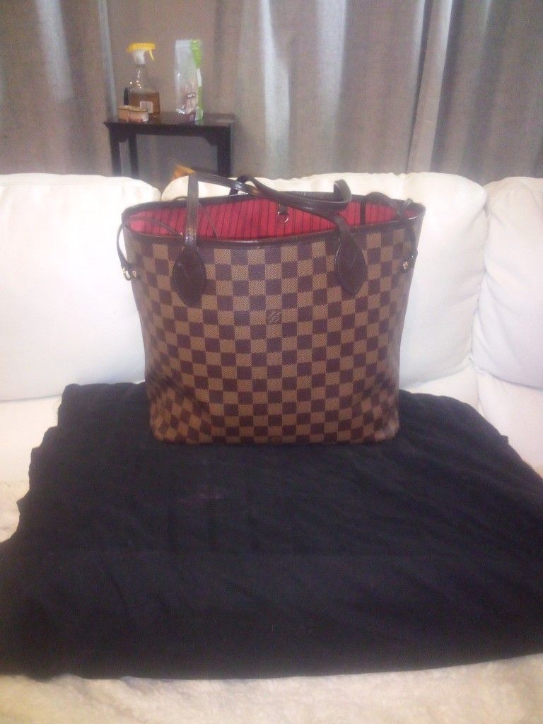 Loui Vuitton Calfskin Monogram Kimono Tote Cherry for Sale in Scarsdale, NY  - OfferUp