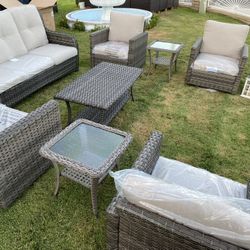 brand new patio set