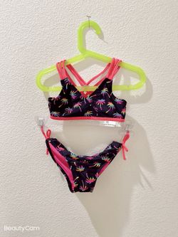 Circo kids 2 pieces swimwear size XS（4/5）