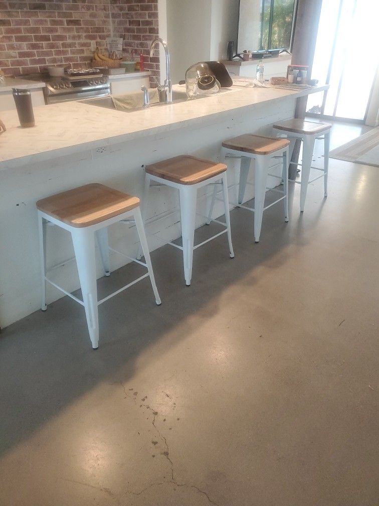 Extra Large Seat Bar Stools 4