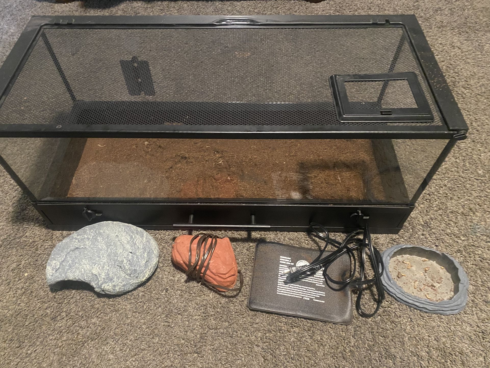32” Reptile tank with drawer