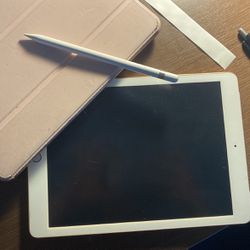 Apple iPad And Pencil 