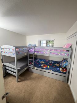Double Bunk Bed With Trundle