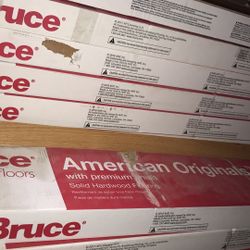 Bruce Natural Oak 3/4 in. Thick x 2-1/4 in. Wide x Varying Length Solid Hardwood Flooring (320 sq. ft. / pallet)