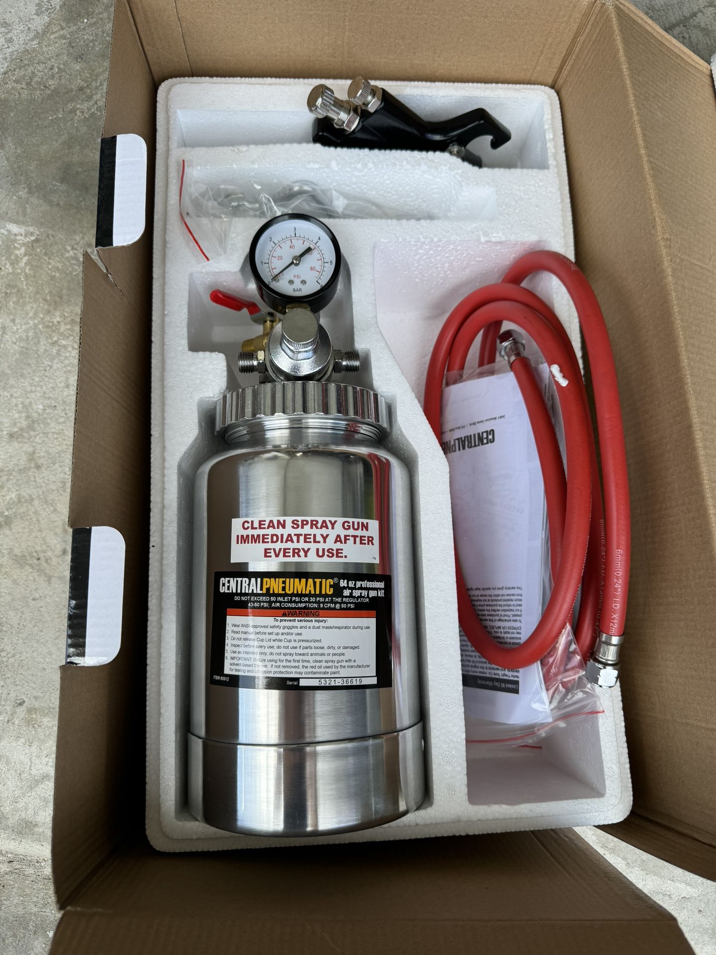 Central  Preumatic 64 Oz Air Spray Kit 