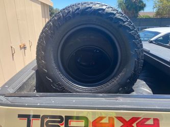 Falken Wildpeaks 265/70/16
