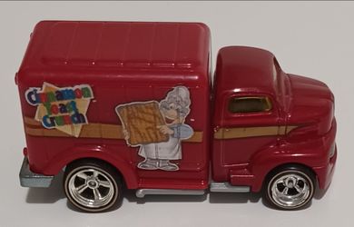 2011 Nostalgia Series 49 Ford COE Cinnamon Toast Crunch