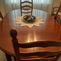 American Drew Dining Table and Chairs