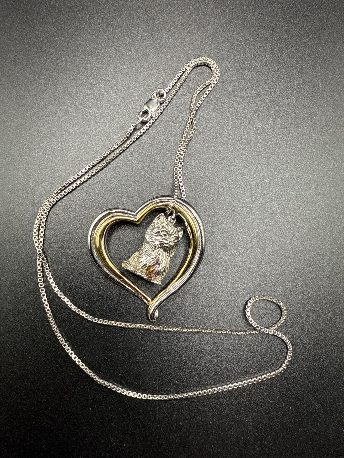 Dangling CAT in a Heart Charm Pendant with Necklace.  Sterling Silver