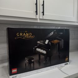 Grand piano Lego
