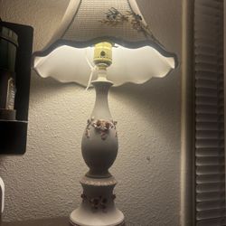 Vintage Leviton Ceramic Lamp